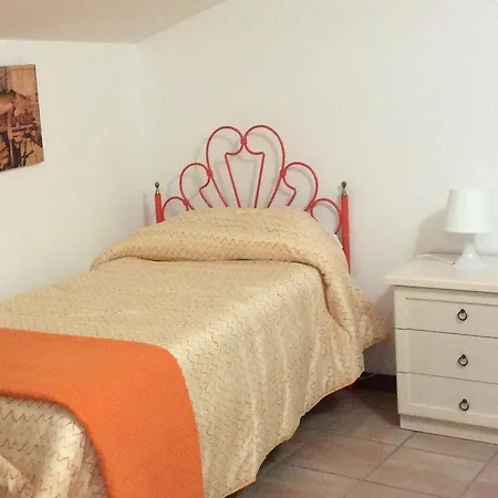 Piazza Santa Chiara Apartment Assisi