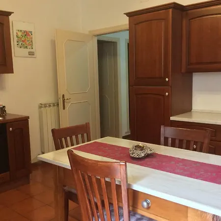 Apartment Piazza Santa Chiara *