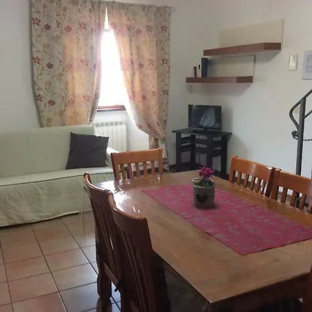 Piazza Santa Chiara Apartment Assisi