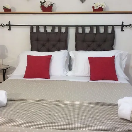 Apartment Piazza Santa Chiara