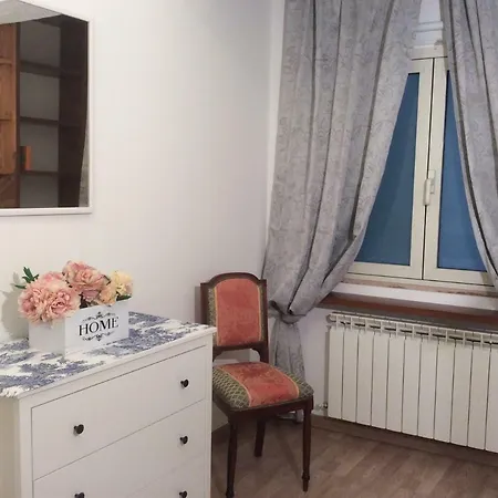 Piazza Santa Chiara Apartment Assisi